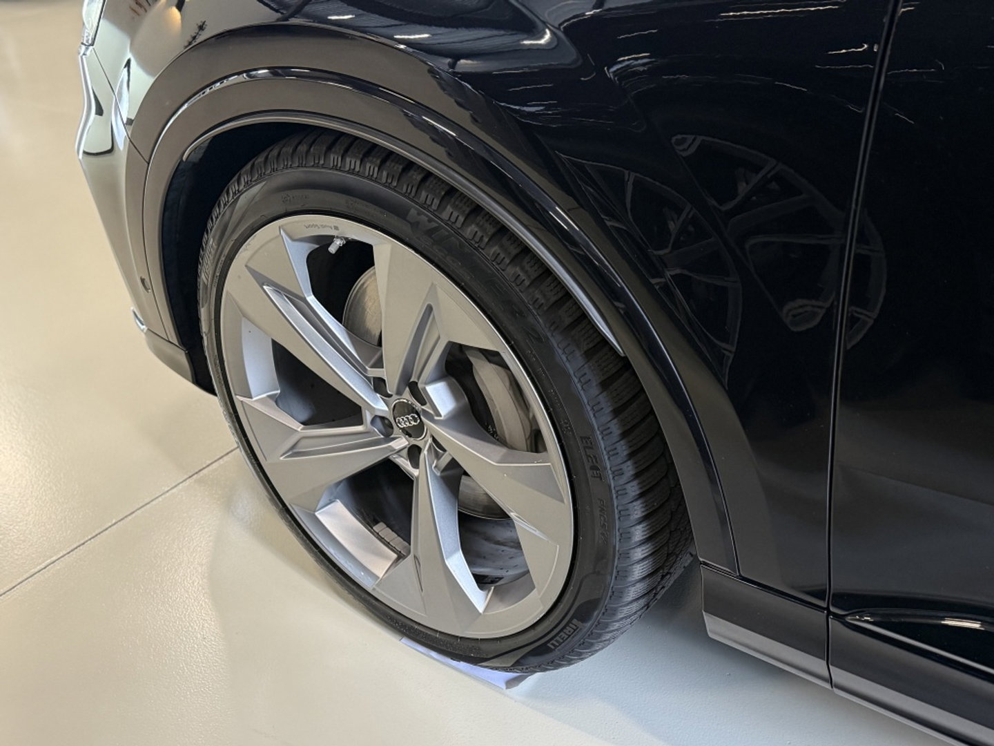 Audi Q7 55 TFSIe 381PK Quattro S-line / B&O / Massage / Softclose / 360°