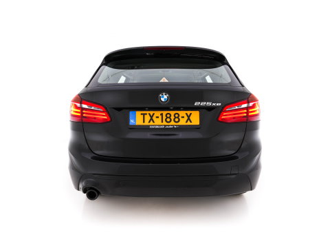 BMW 2 Serie Active Tourer 225xe iPerformance Saphir Edition {SOH-84%} Aut. *LEATHER | HEAD-UP | FULL-LED | HEATED-SPORTSEATS | CAMERA | NAVI-FULLMAP | PRIVACY-GLASS | ECC | PDC | 17''ALU*