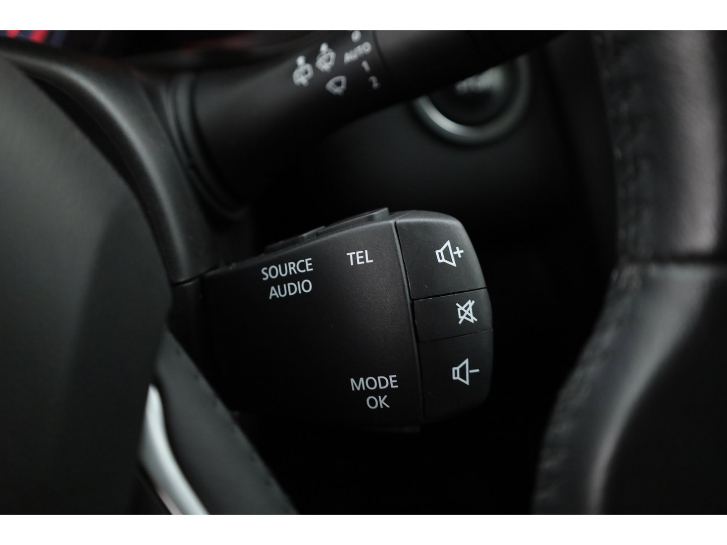 Renault Kadjar 1.2 TCe Zen | Navi | Trekhaak | Keyless | Cruise | PDC V+A | 17'' | Bluetooth |