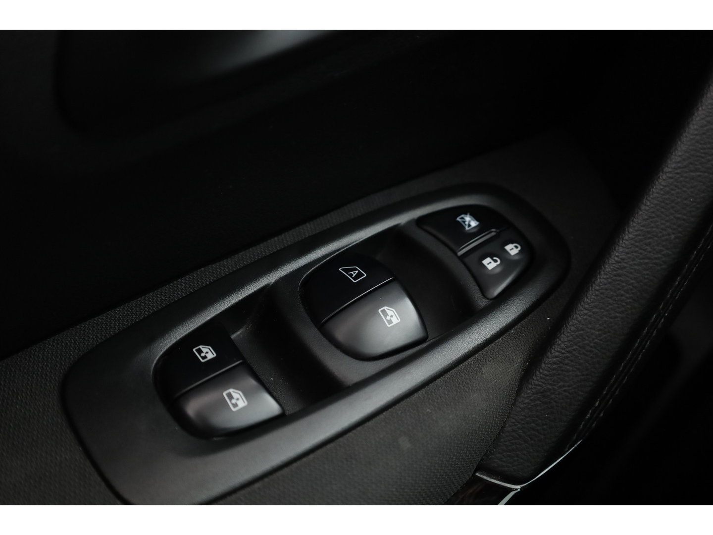 Renault Kadjar 1.2 TCe Zen | Navi | Trekhaak | Keyless | Cruise | PDC V+A | 17'' | Bluetooth |