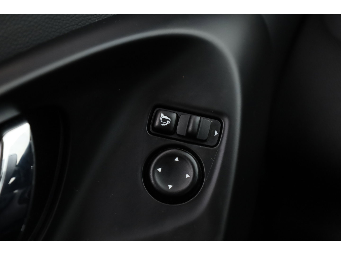 Renault Kadjar 1.2 TCe Zen | Navi | Trekhaak | Keyless | Cruise | PDC V+A | 17'' | Bluetooth |