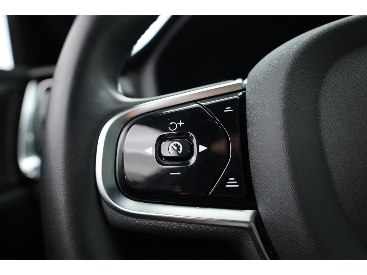 Volvo V60 2.0 T8 Plug-in hybrid AWD Polestar Engineered | SOH 99% | Öhlins | Elek. Trekhaak | Pano | Harman Kardon | HUD | Stoel-Stuurverw. |