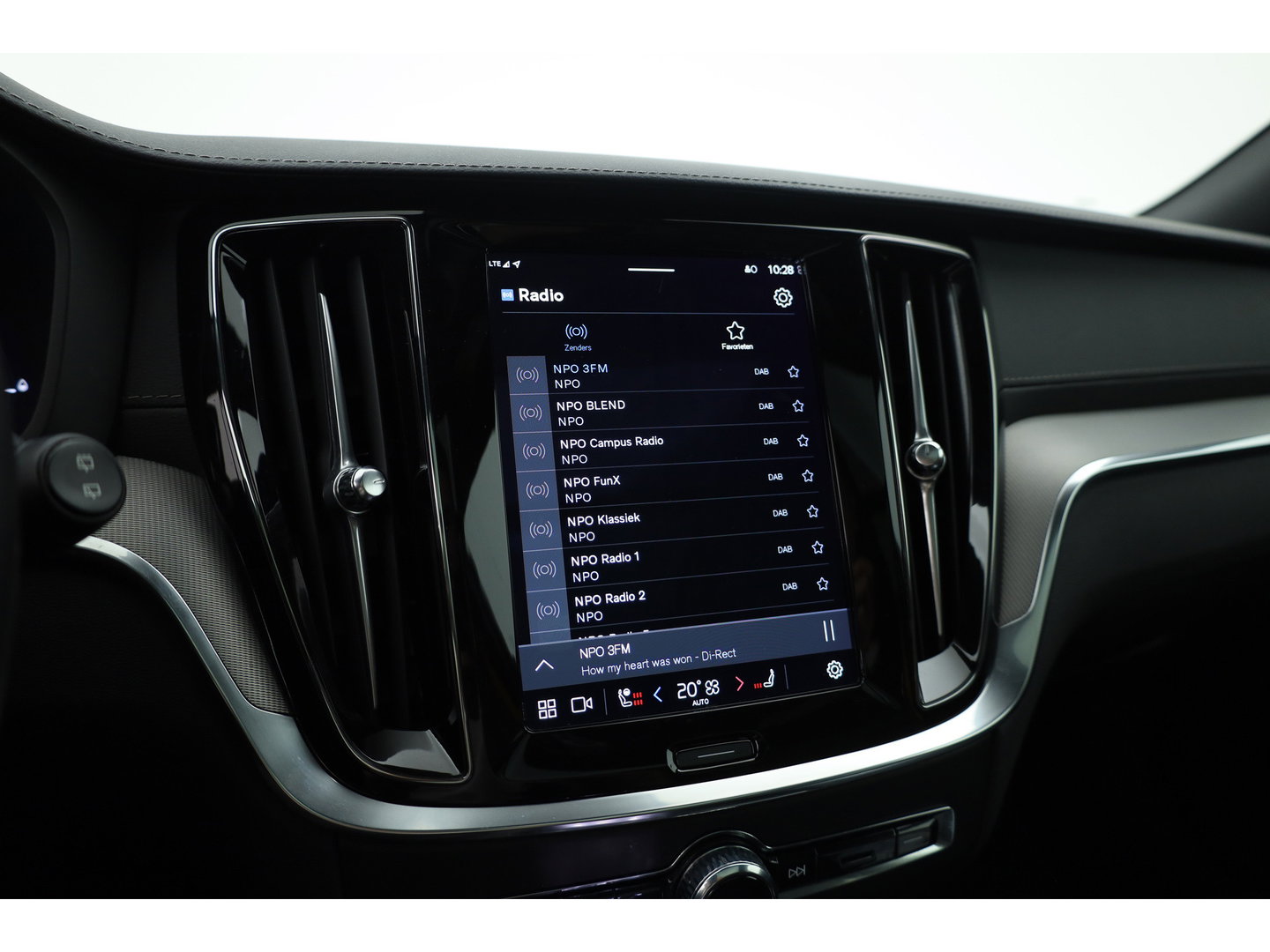 Volvo V60 2.0 T8 Plug-in hybrid AWD Polestar Engineered | SOH 99% | Öhlins | Elek. Trekhaak | Pano | Harman Kardon | HUD | Stoel-Stuurverw. |