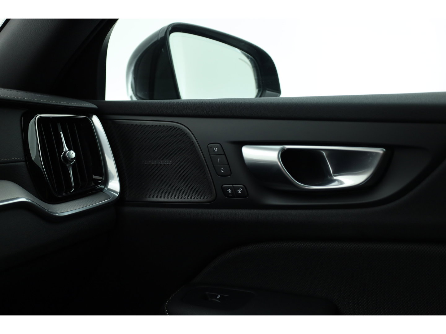 Volvo V60 2.0 T8 Plug-in hybrid AWD Polestar Engineered | SOH 99% | Öhlins | Elek. Trekhaak | Pano | Harman Kardon | HUD | Stoel-Stuurverw. |