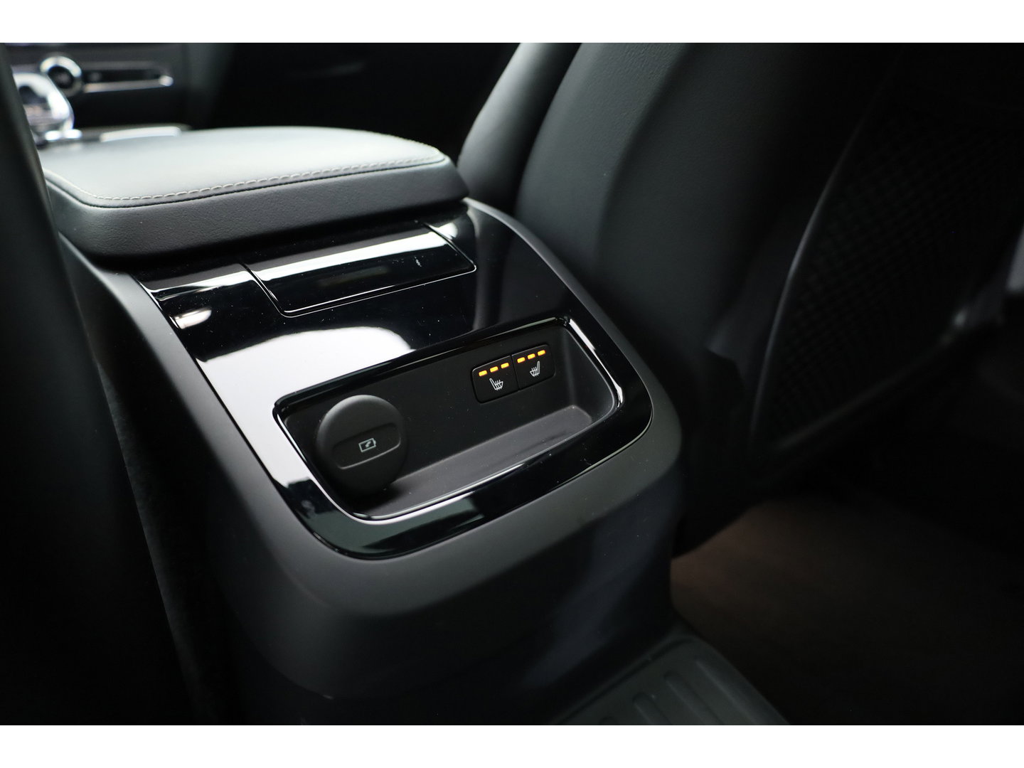 Volvo V60 2.0 T8 Plug-in hybrid AWD Polestar Engineered | SOH 99% | Öhlins | Elek. Trekhaak | Pano | Harman Kardon | HUD | Stoel-Stuurverw. |