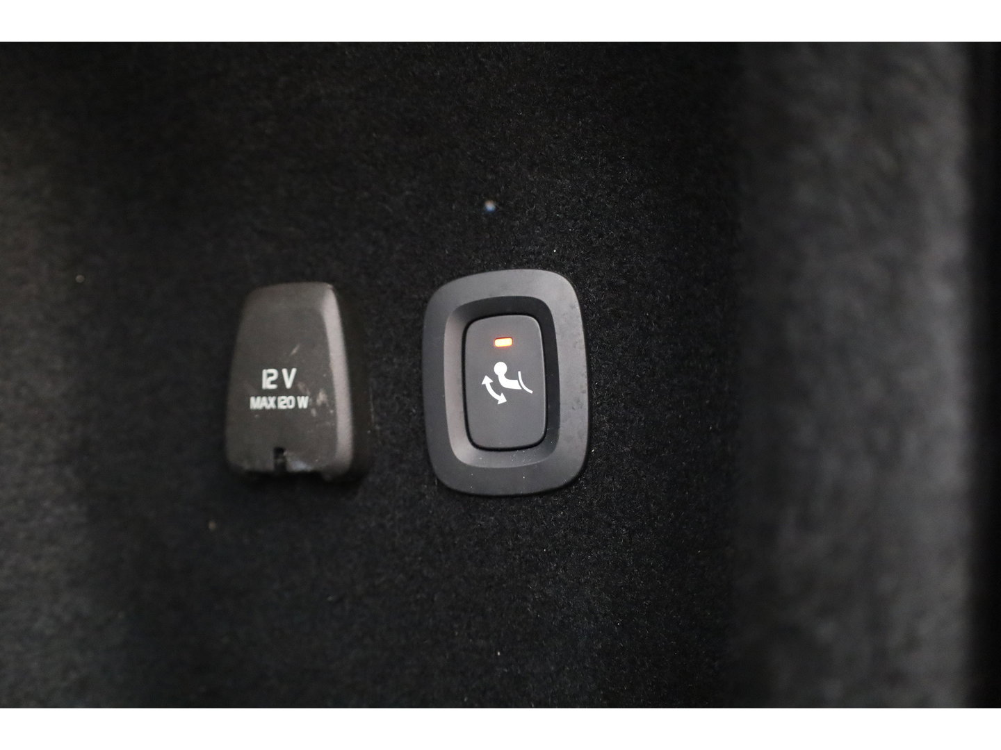 Volvo V60 2.0 T8 Plug-in hybrid AWD Polestar Engineered | SOH 99% | Öhlins | Elek. Trekhaak | Pano | Harman Kardon | HUD | Stoel-Stuurverw. |