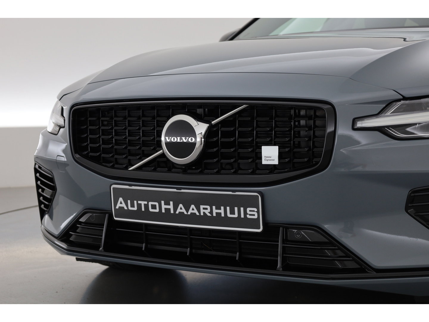 Volvo V60 2.0 T8 Plug-in hybrid AWD Polestar Engineered | SOH 99% | Öhlins | Elek. Trekhaak | Pano | Harman Kardon | HUD | Stoel-Stuurverw. |