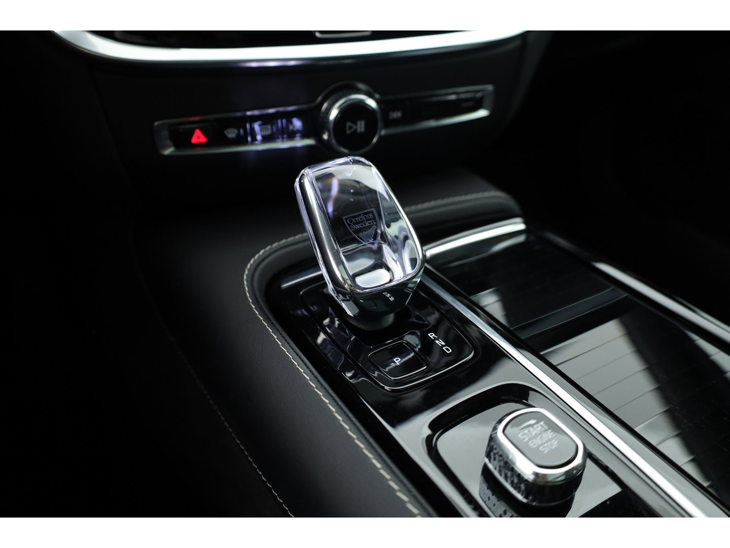 Volvo V60 2.0 T8 Plug-in hybrid AWD Polestar Engineered | SOH 99% | Öhlins | Elek. Trekhaak | Pano | Harman Kardon | HUD | Stoel-Stuurverw. |