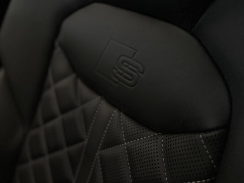 Audi Q7 55 TFSIe 381PK Quattro S-line / B&O / Massage / Softclose / 360°