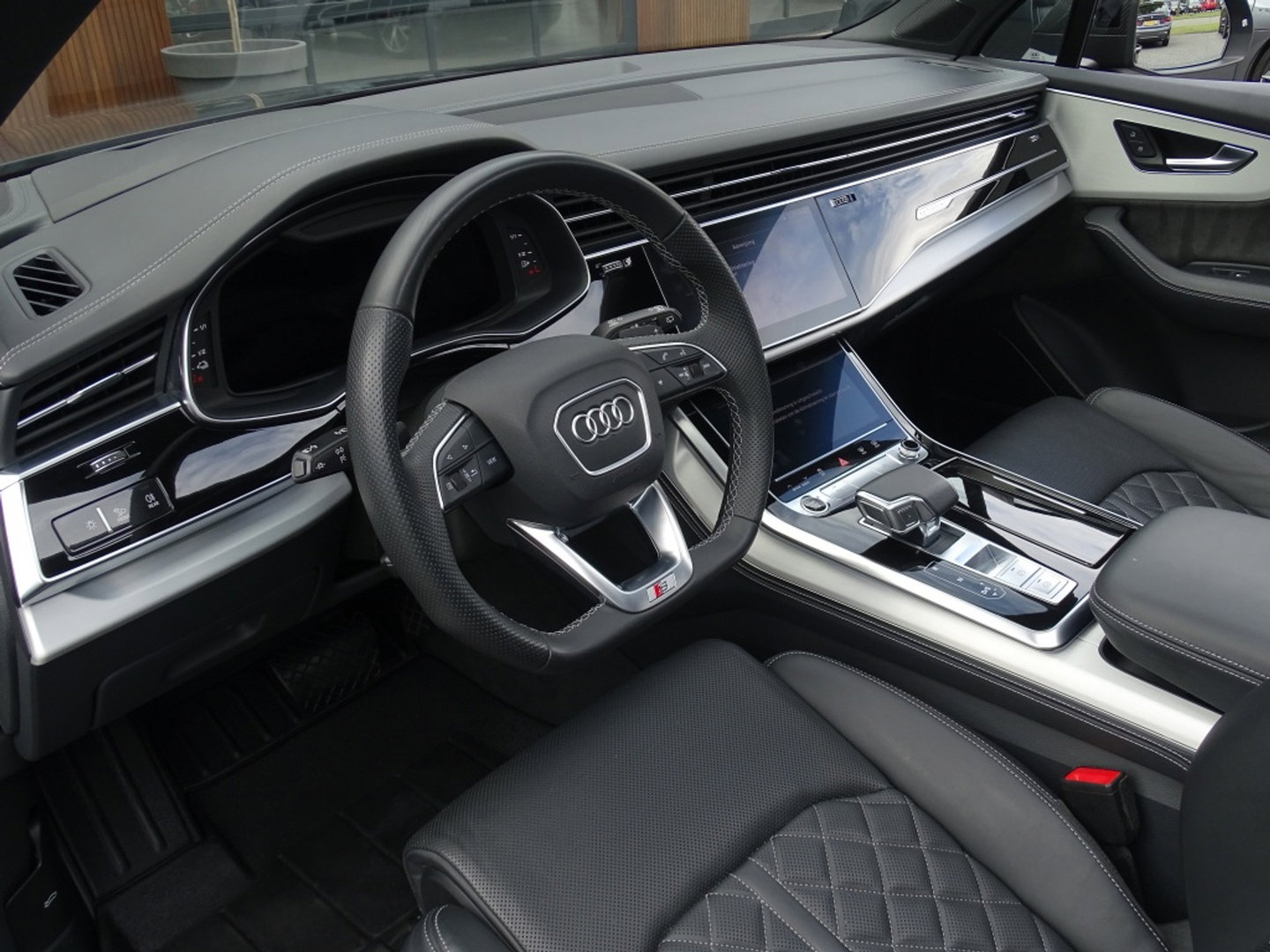 Audi Q7 55 TFSIe 381PK Quattro S-line / B&O / Massage / Softclose / 360°