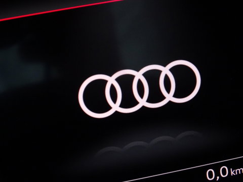 Audi Q7 55 TFSIe 381PK Quattro S-line / B&O / Massage / Softclose / 360°