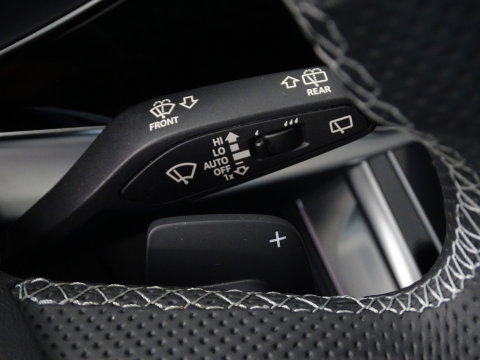 Audi Q7 55 TFSIe 381PK Quattro S-line / B&O / Massage / Softclose / 360°