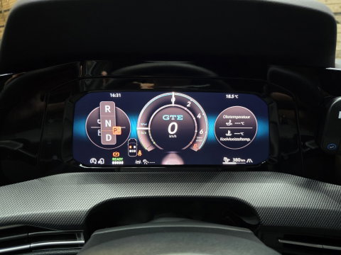 Volkswagen Golf 1.5 eHybrid GTE Leder "vienna"Led IQ Lights Pano HUD 18"LM