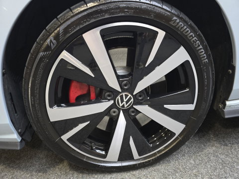 Volkswagen Golf 1.5 eHybrid GTE Leder "vienna"Led IQ Lights Pano HUD 18"LM