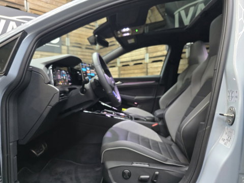 Volkswagen Golf 1.5 eHybrid GTE Leder "vienna"Led IQ Lights Pano HUD 18"LM