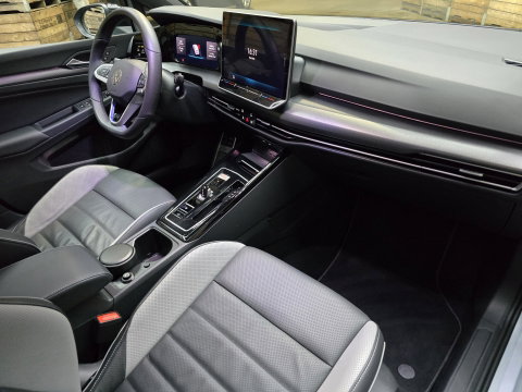Volkswagen Golf 1.5 eHybrid GTE Leder "vienna"Led IQ Lights Pano HUD 18"LM