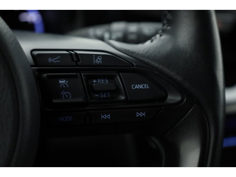 Toyota Yaris Cross 1.5 Hybrid Dynamic | Stoel- Stuurverw. | Dodehoekdet. | Camera | Adapt. Cruise | Keyless | 17'' | All Seasons