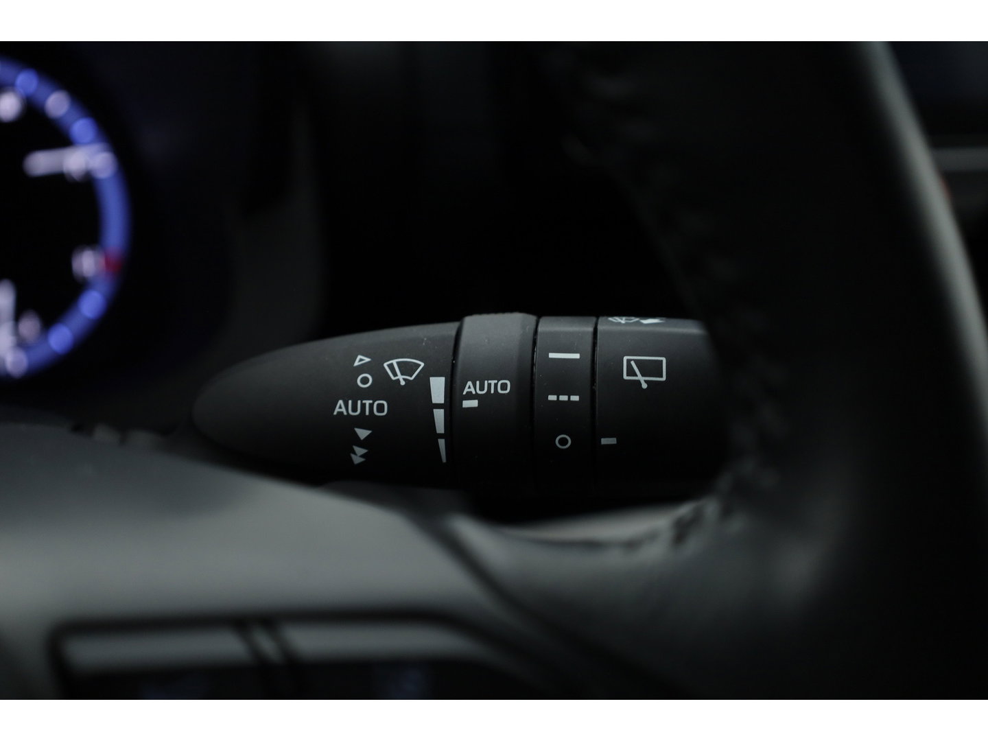 Toyota Yaris Cross 1.5 Hybrid Dynamic | Stoel- Stuurverw. | Dodehoekdet. | Camera | Adapt. Cruise | Keyless | 17'' | All Seasons