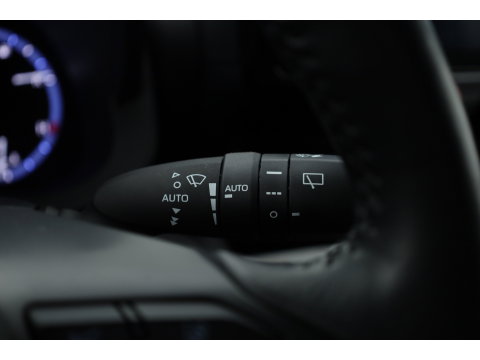 Toyota Yaris Cross 1.5 Hybrid Dynamic | Stoel- Stuurverw. | Dodehoekdet. | Camera | Adapt. Cruise | Keyless | 17'' | All Seasons