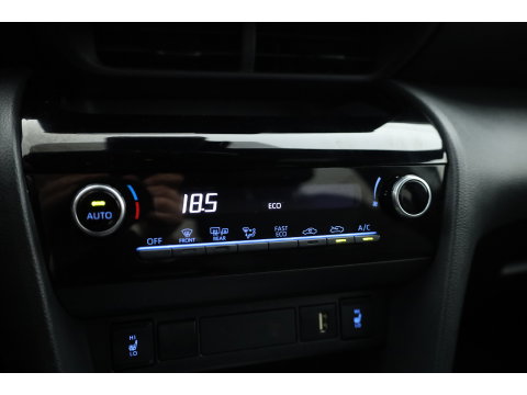 Toyota Yaris Cross 1.5 Hybrid Dynamic | Stoel- Stuurverw. | Dodehoekdet. | Camera | Adapt. Cruise | Keyless | 17'' | All Seasons