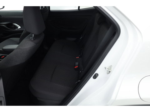 Toyota Yaris Cross 1.5 Hybrid Dynamic | Stoel- Stuurverw. | Dodehoekdet. | Camera | Adapt. Cruise | Keyless | 17'' | All Seasons