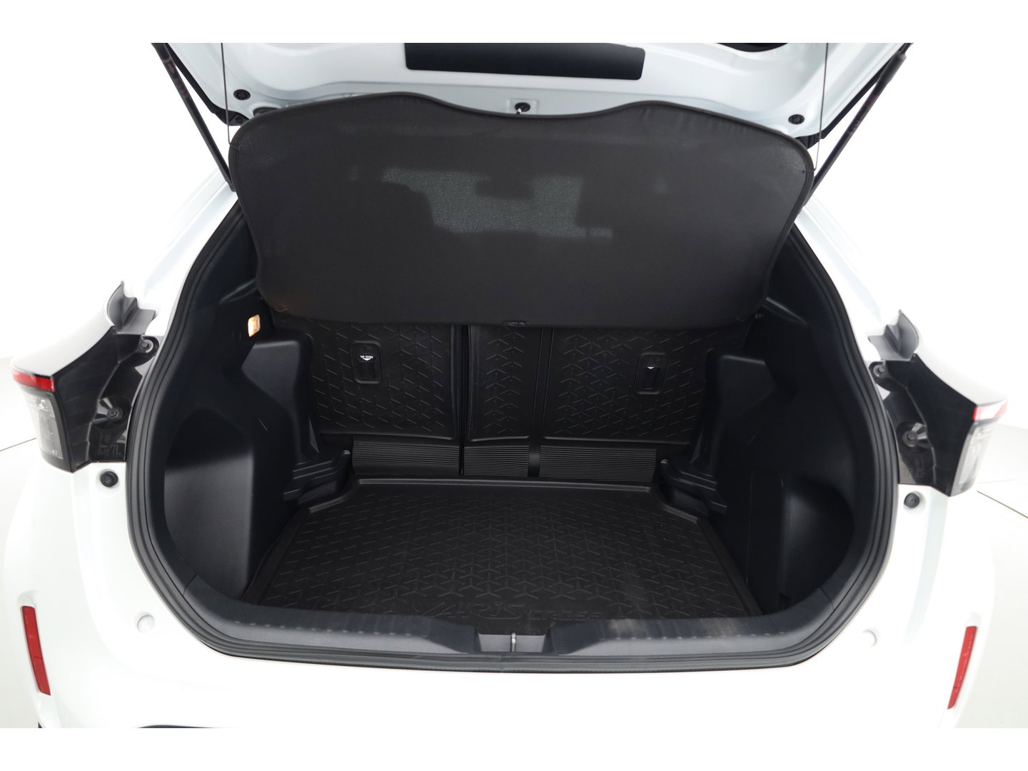 Toyota Yaris Cross 1.5 Hybrid Dynamic | Stoel- Stuurverw. | Dodehoekdet. | Camera | Adapt. Cruise | Keyless | 17'' | All Seasons