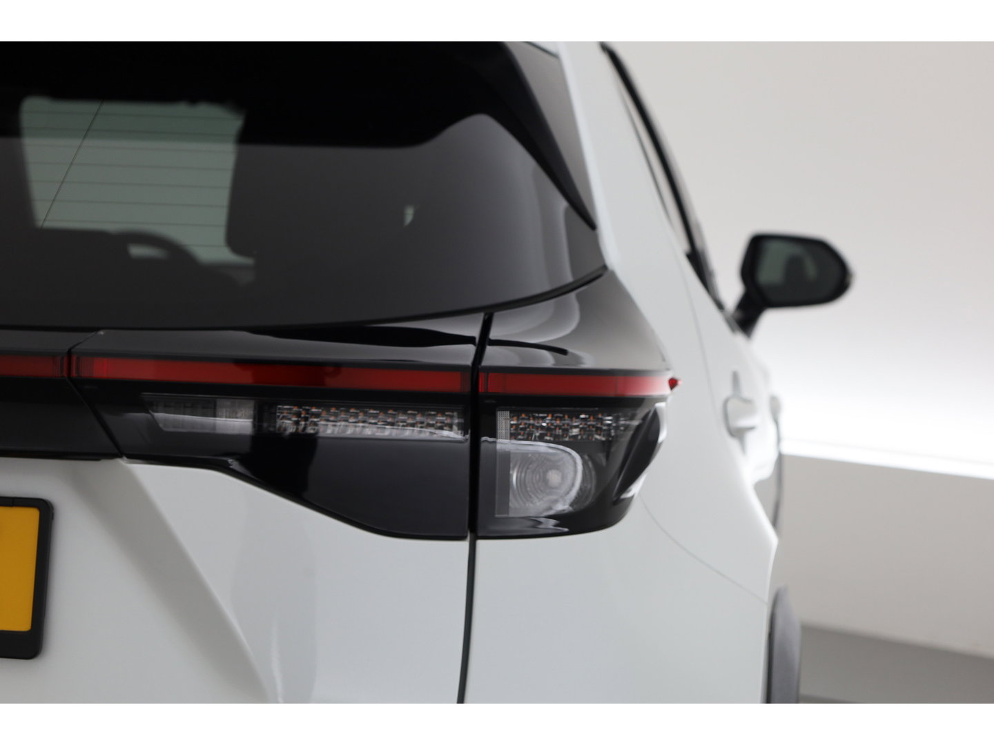 Toyota Yaris Cross 1.5 Hybrid Dynamic | Stoel- Stuurverw. | Dodehoekdet. | Camera | Adapt. Cruise | Keyless | 17'' | All Seasons