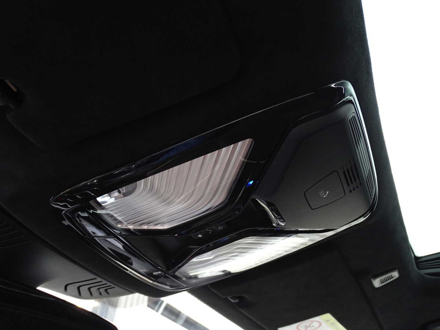 BMW 5 Serie 530e 292PK M-Sport / M- Individual / alcantara / 360° / Laser