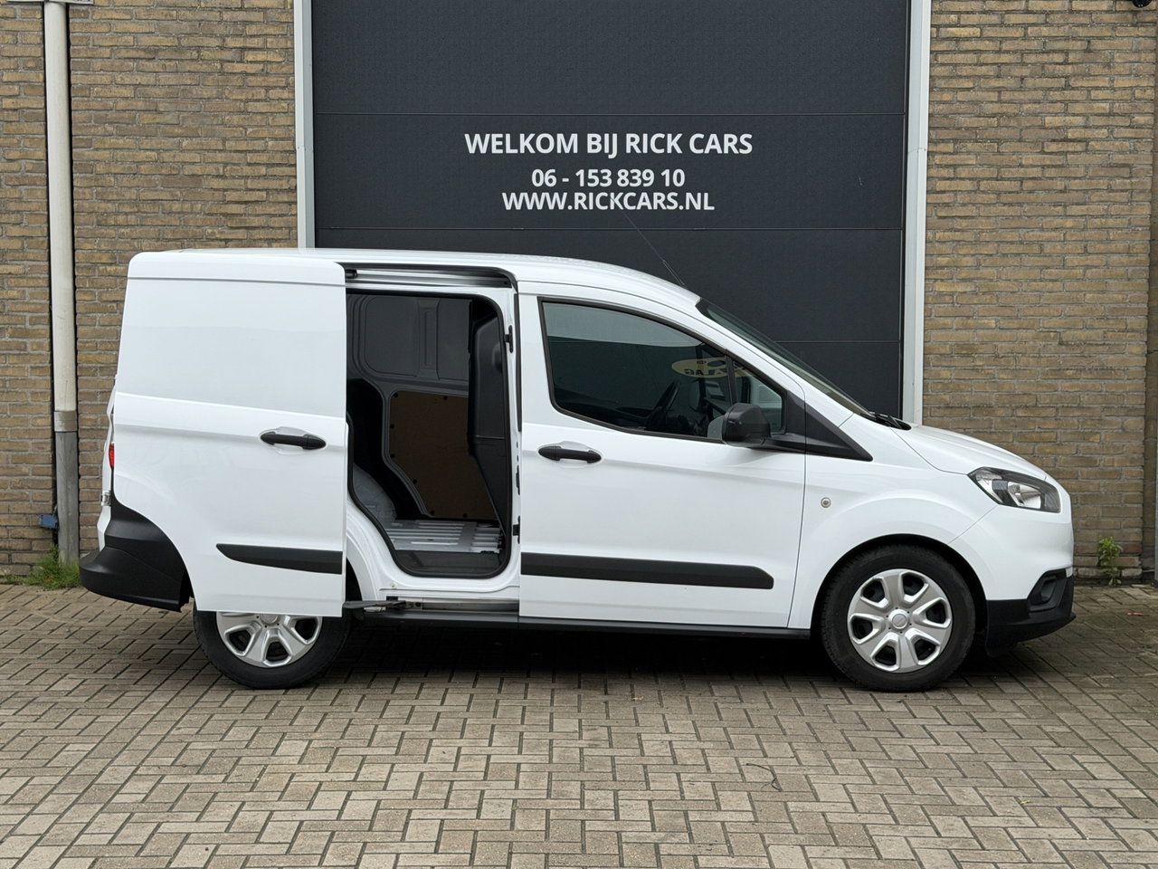 Ford Transit Courier