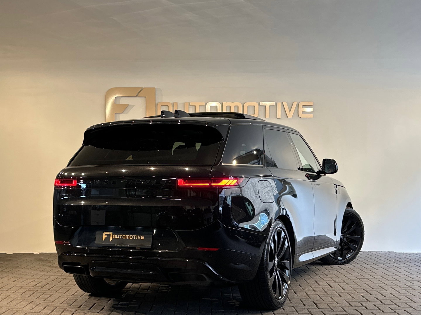 Land Rover Range Rover Sport 3.0 P550e Autobiography Pano|HU