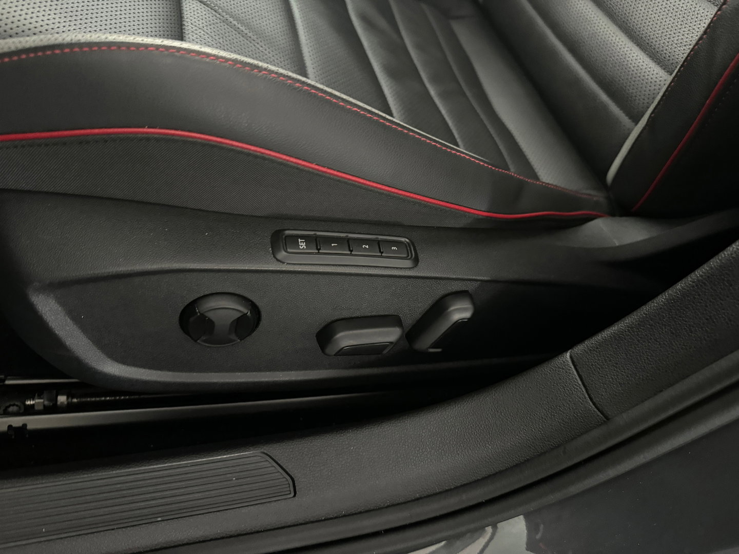 Volkswagen Golf 2.0 TSI GTI Clubsport Pano|HuD|HK|Special|IQ