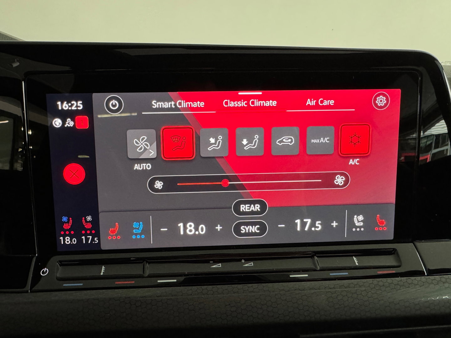 Volkswagen Golf 2.0 TSI GTI Clubsport Pano|HuD|HK|Special|IQ