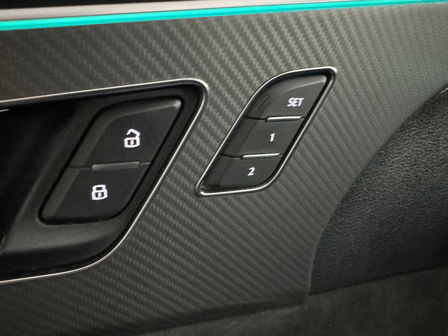 Audi RSQ8 4.0 TFSI quattro Pano|Ceramic|HuD|B&O|Trekh|Massage