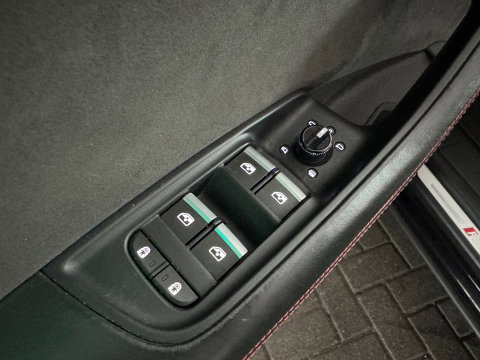 Audi RSQ8 4.0 TFSI quattro Pano|Ceramic|HuD|B&O|Trekh|Massage