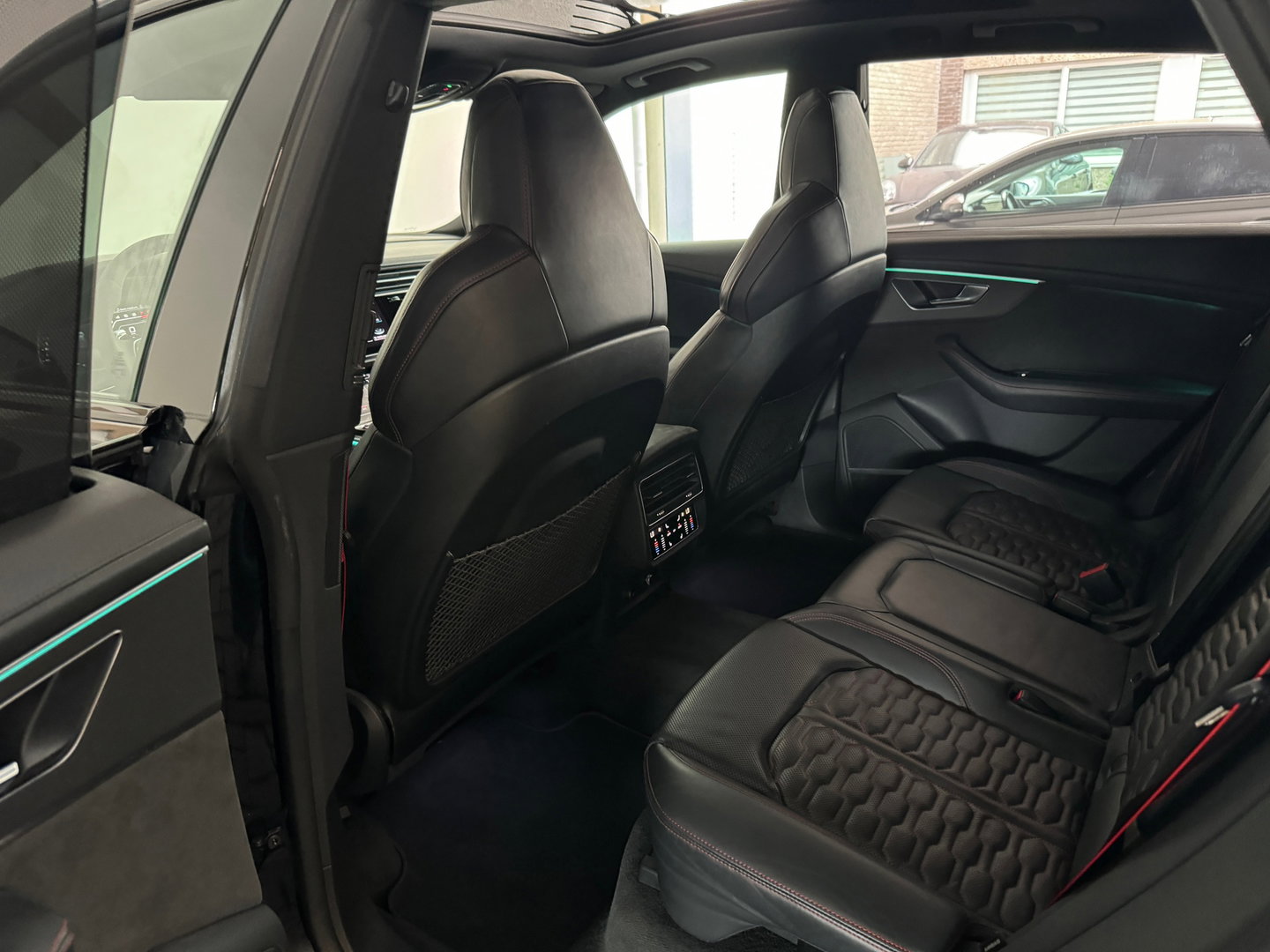 Audi RSQ8 4.0 TFSI quattro Pano|Ceramic|HuD|B&O|Trekh|Massage