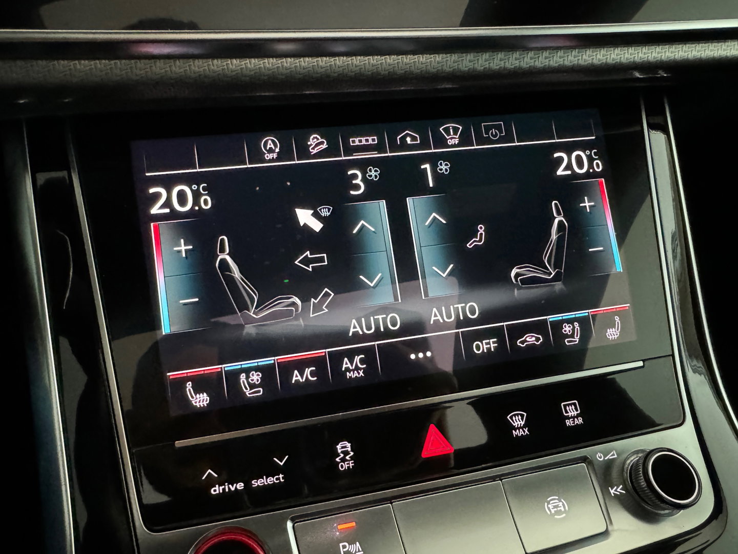 Audi RSQ8 4.0 TFSI quattro Pano|Ceramic|HuD|B&O|Trekh|Massage