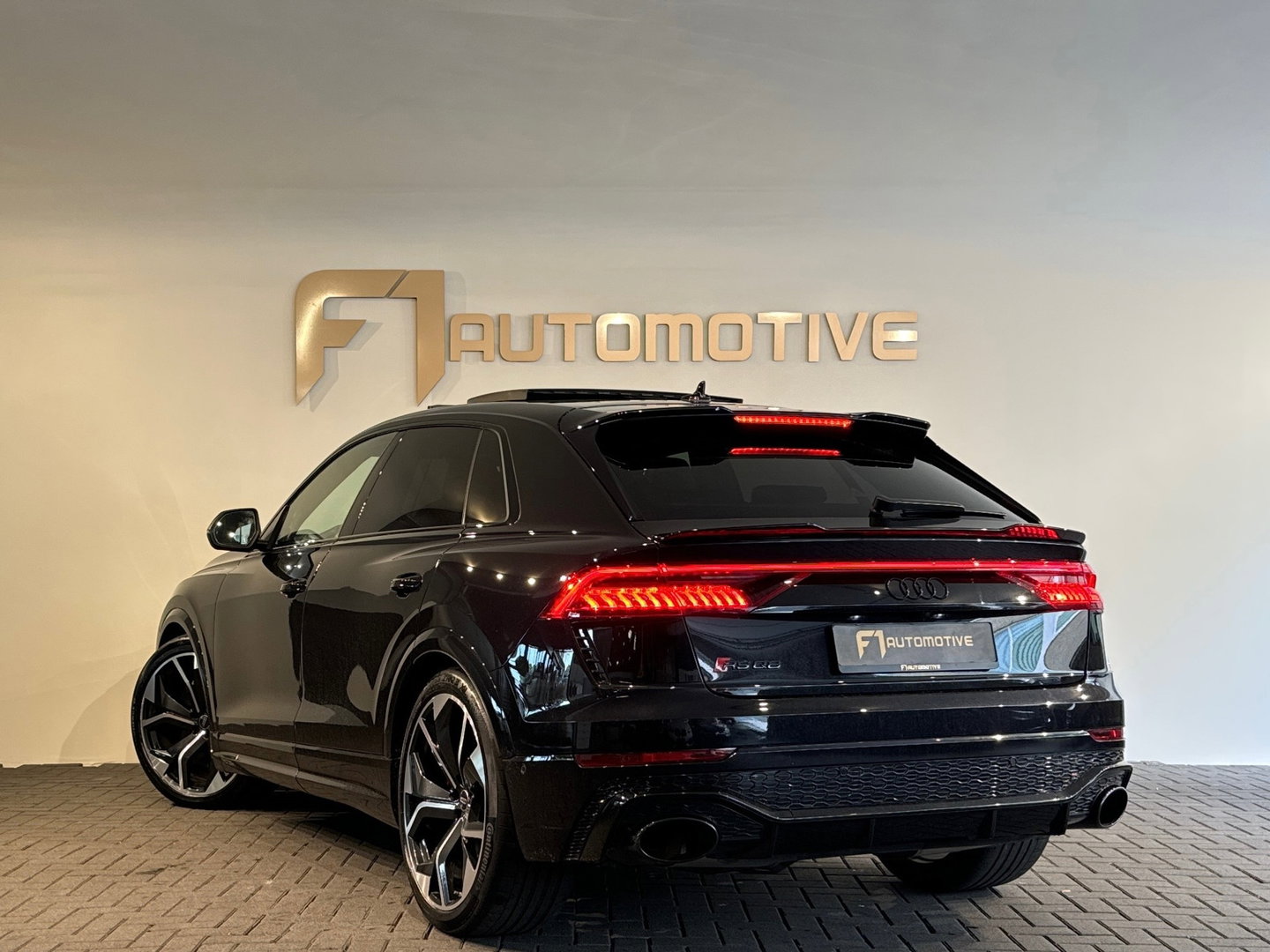 Audi RSQ8 4.0 TFSI quattro Pano|Ceramic|HuD|B&O|Trekh|Massage