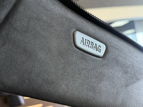 BMW 5 Serie 530e 292PK M-Sport / M- Individual / alcantara / 360° / Laser
