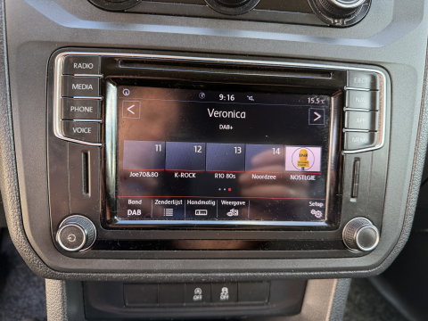 Volkswagen Caddy 2.0 TDI L2H1 BMT Maxi Comfortline / vaste prijs rijklaar € 14.950 ex btw / special edtion! / airco / grijs metallic / navigatie / 18 inch wielen / spoiler / euro 6 / bpm vrij