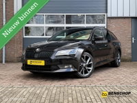 Škoda Superb - Combi 1.8 TSI Sportline Kuipstoelen Navi Carplay Memory Alcantara