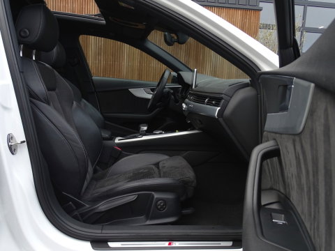 Audi A4 Avant 2.0 TFSI 252 pk Quattro / ProLine / S-Edition / panoramadak / LE