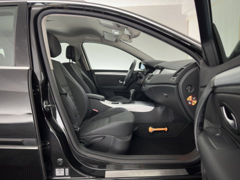 Renault Laguna Estate 2.0 16V Dynamque *NAVI-FULLMAP | LEATHER-FABRIC | SPORT-SEATS | ECC | PDC | CRUISE | 16''ALU | TOWBAR*
