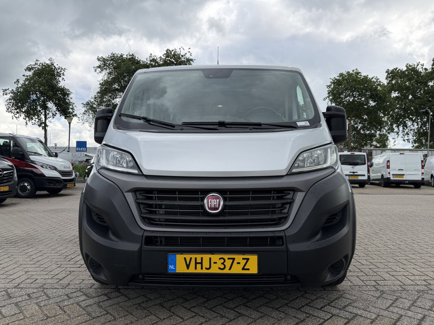 Fiat Ducato Maxi 35H 2.3 MultiJet 140pk L2H1 DC 5 persoons / vaste prijs rijklaar € 20.950 ex btw / cruise en climate control / trekhaak 3000 kg / achteruit rijcamera / euro 6 / bpm vrij