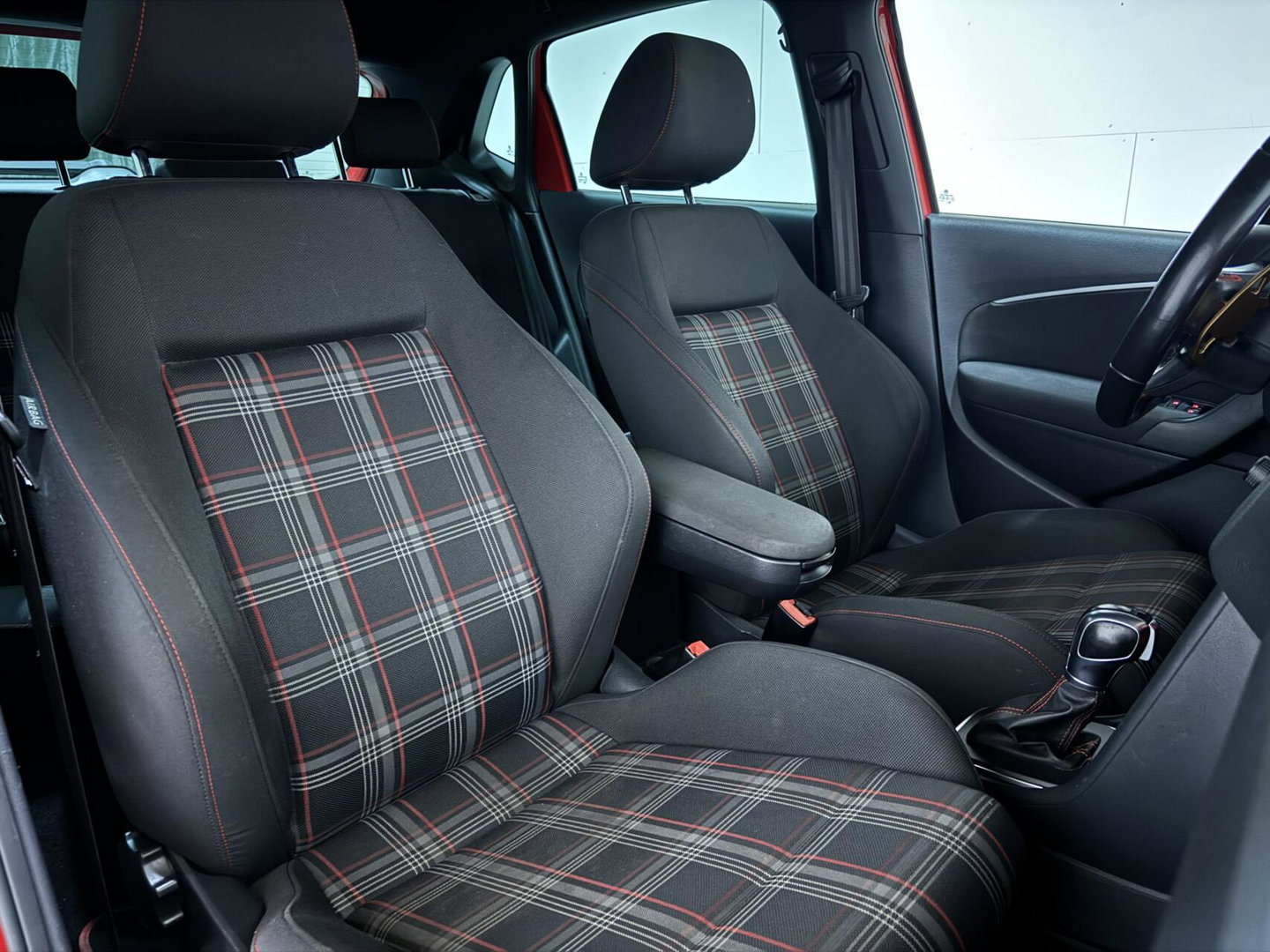 Volkswagen Polo 1.8 TSI GTI DSG Clima Stoelv. PDC