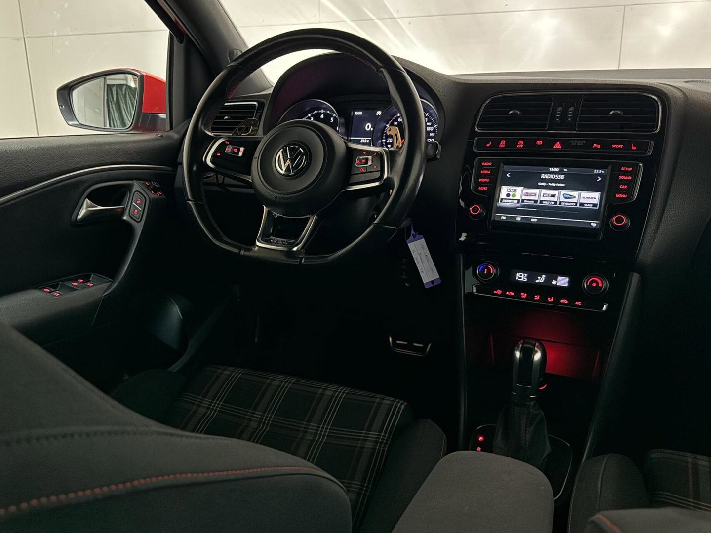 Volkswagen Polo 1.8 TSI GTI DSG Clima Stoelv. PDC