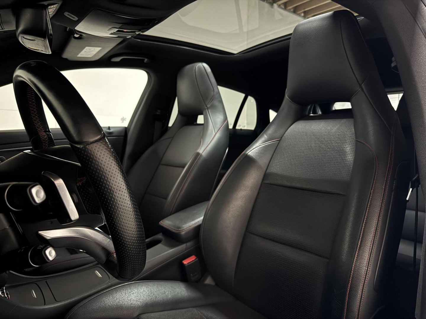 Mercedes-Benz CLA Shooting Brake 250 4MATIC Pano H/K ACC
