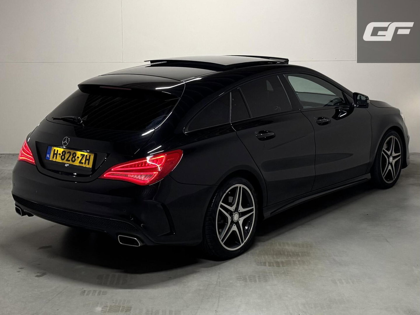 Mercedes-Benz CLA Shooting Brake 250 4MATIC Pano H/K ACC
