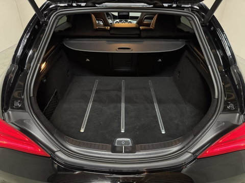 Mercedes-Benz CLA Shooting Brake 250 4MATIC Pano H/K ACC