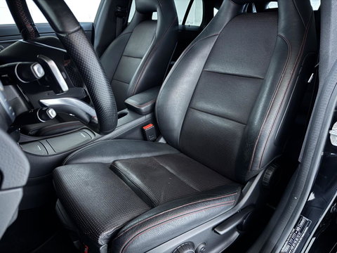 Mercedes-Benz CLA Shooting Brake 250 4MATIC Pano H/K ACC