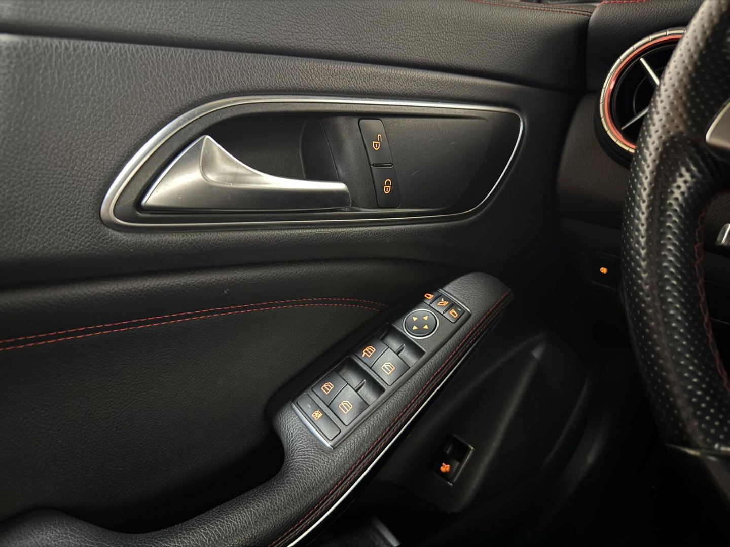 Mercedes-Benz CLA Shooting Brake 250 4MATIC Pano H/K ACC